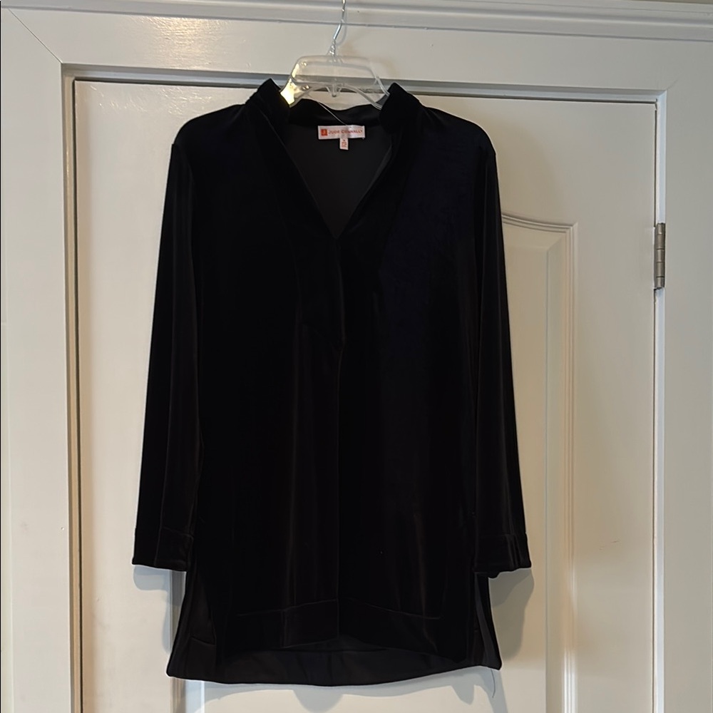 Jude Connally Black Women's Tunic Top